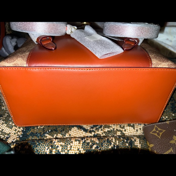 Coach Evie Backpack In Signature Canvas - Picture 3 of 4